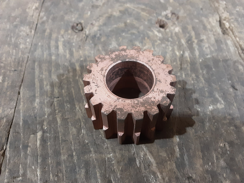 Honda C92 C95 ,Kickstart Pinion, Genuine NOS Honda Part Number 28211-200-000