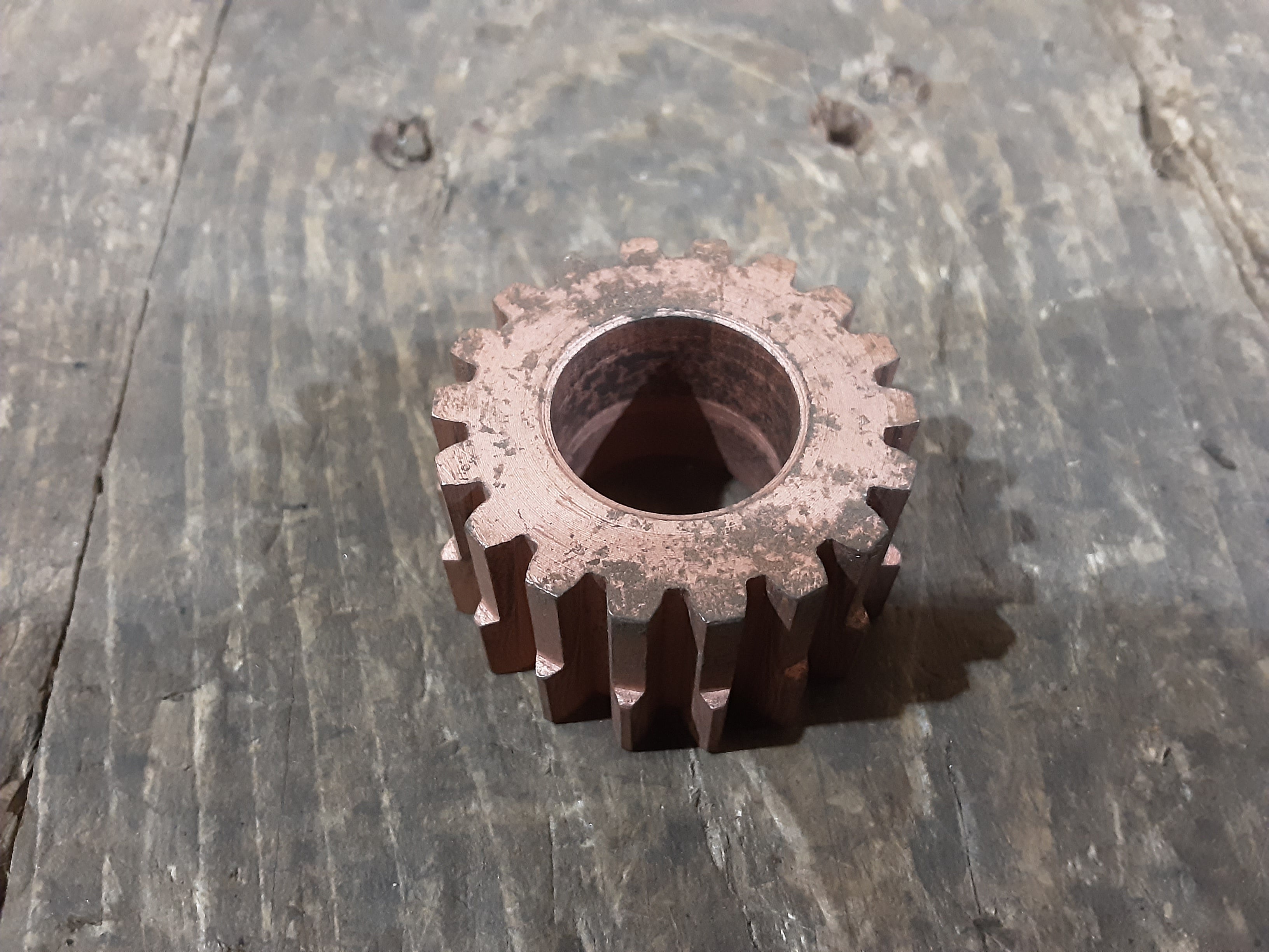Honda C92 C95 ,Kickstart Pinion, Genuine NOS Honda Part Number 28211-200-000