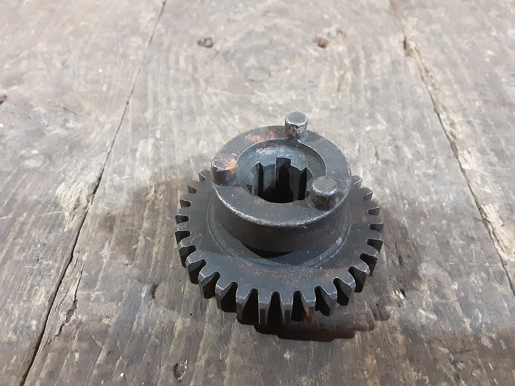 Honda C50 C65 ,Second Gear, Used Part in Good Condition Honda Part Number 23441-041-060
