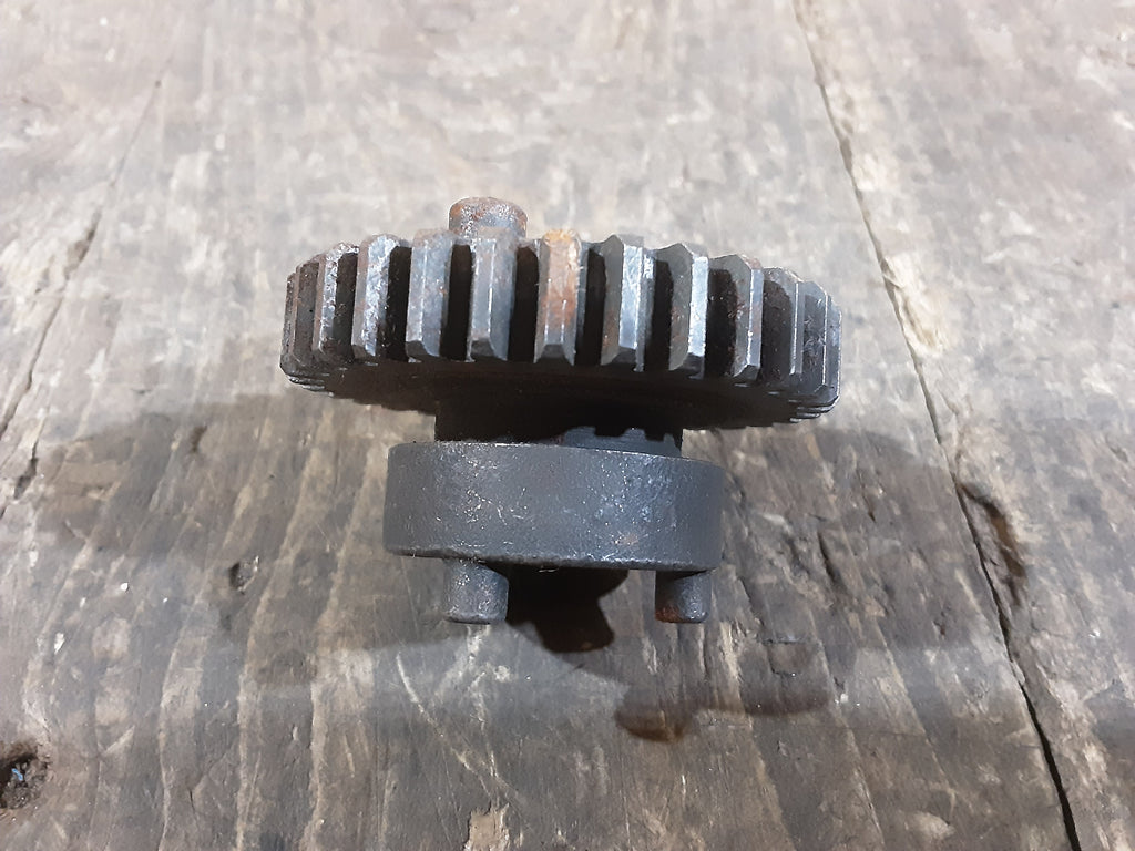 Honda C50 C65 ,Second Gear, Used Part in Good Condition Honda Part Number 23441-041-060