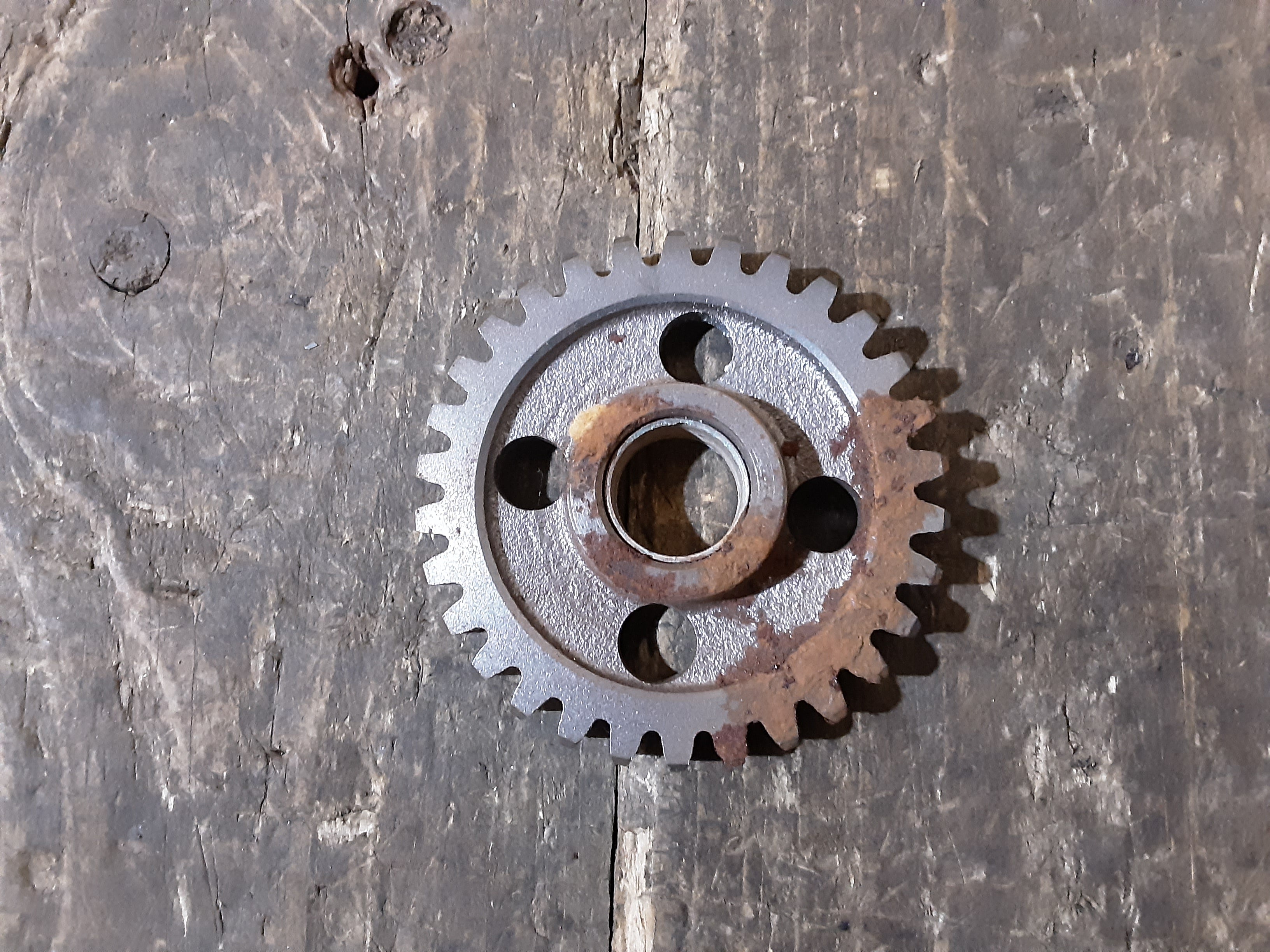 Honda CR250R Elsinore ,Kickstart Idler (30T), Genuine NOS Honda Part Number 28230-430-000