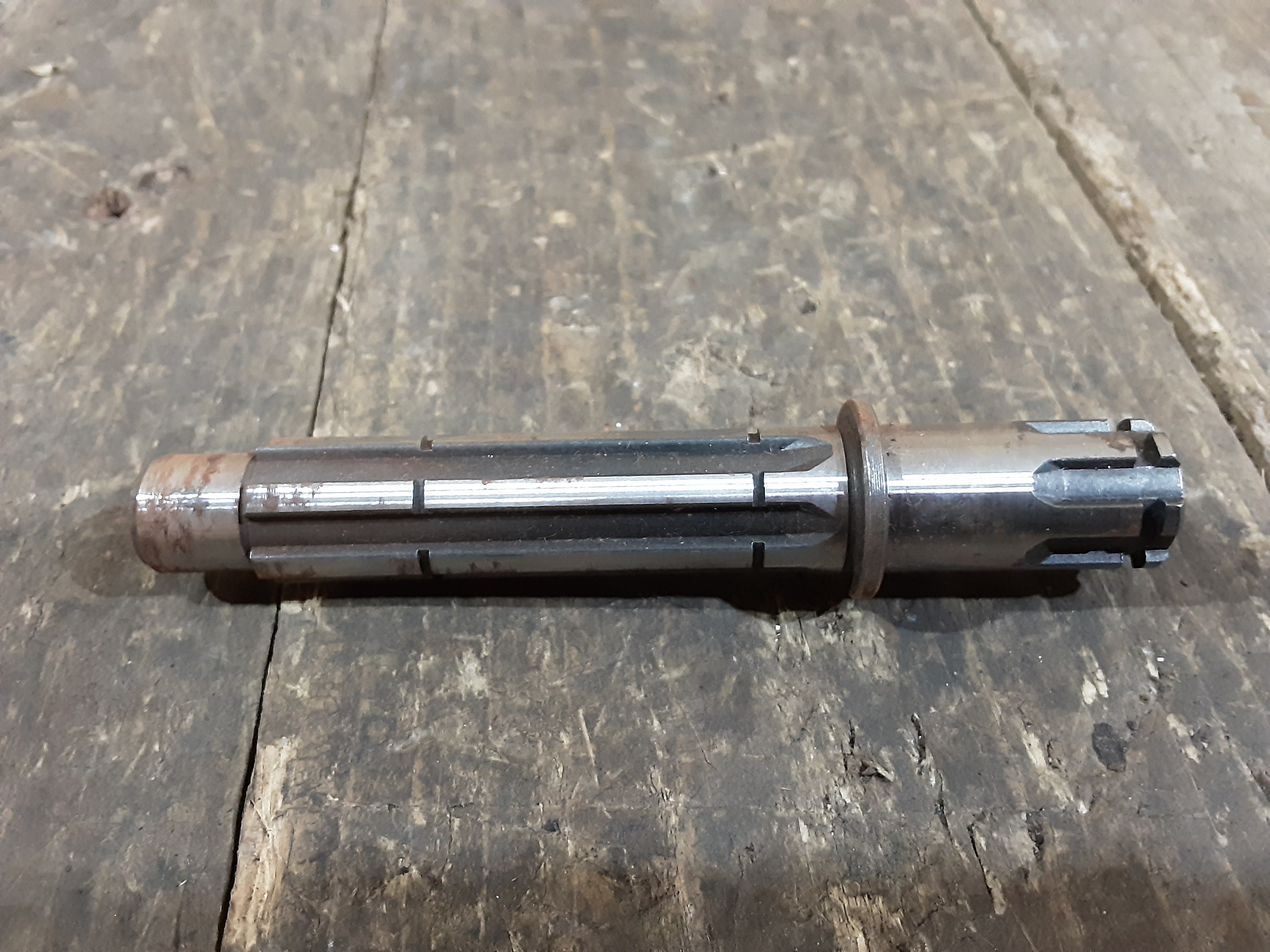 Honda ATC70 ,Transmission Counter Shaft, Genuine NOS Honda Part Number 23221-041-040