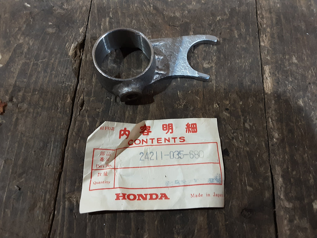 Honda S50 S65 ,Fork Gear Selector, Shop Spoiled NOS 24211-035-680