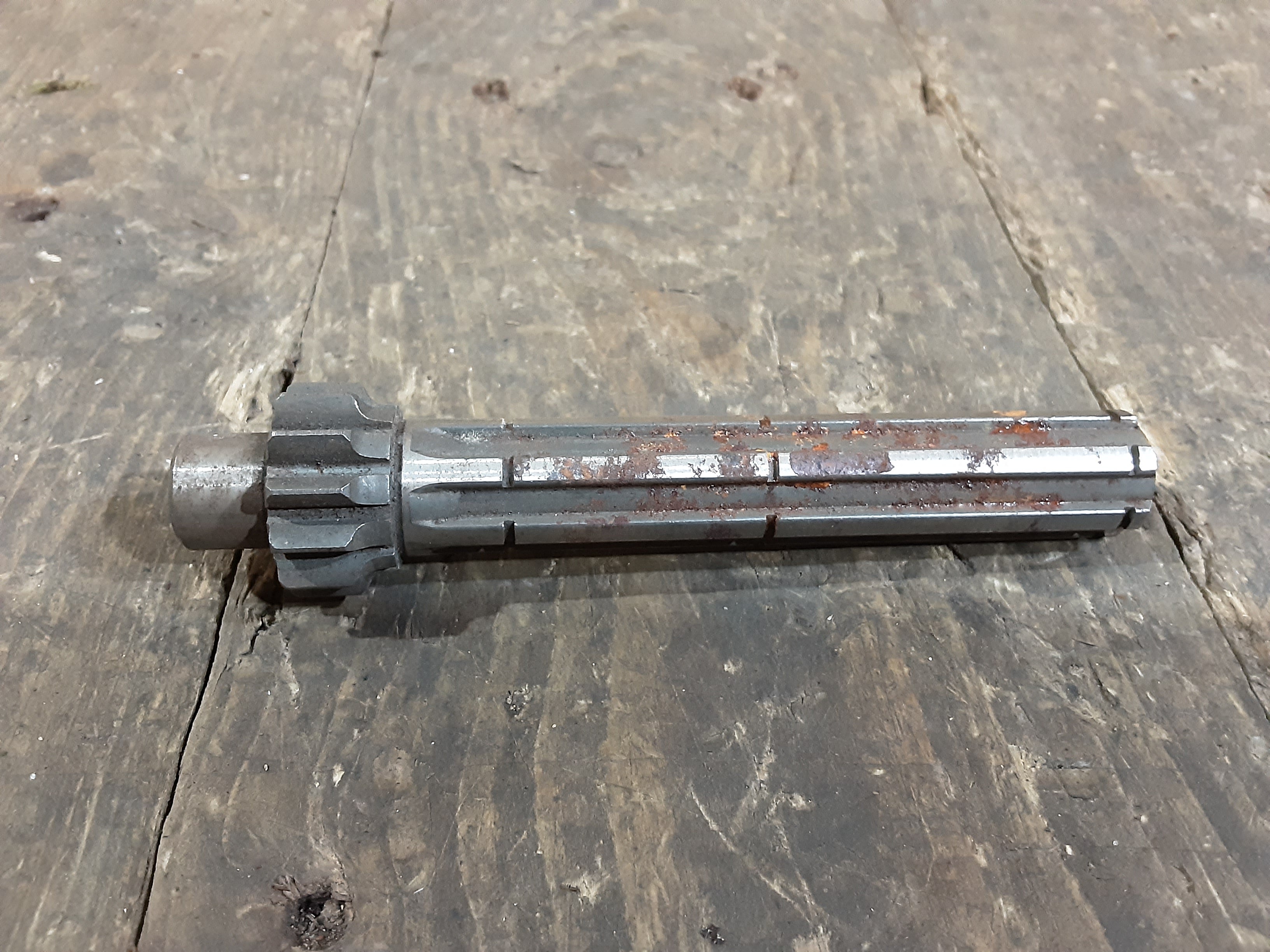 Honda S50 CL50 S75 ,MainShaft Transmission, Genuine NOS 23211-035-020
