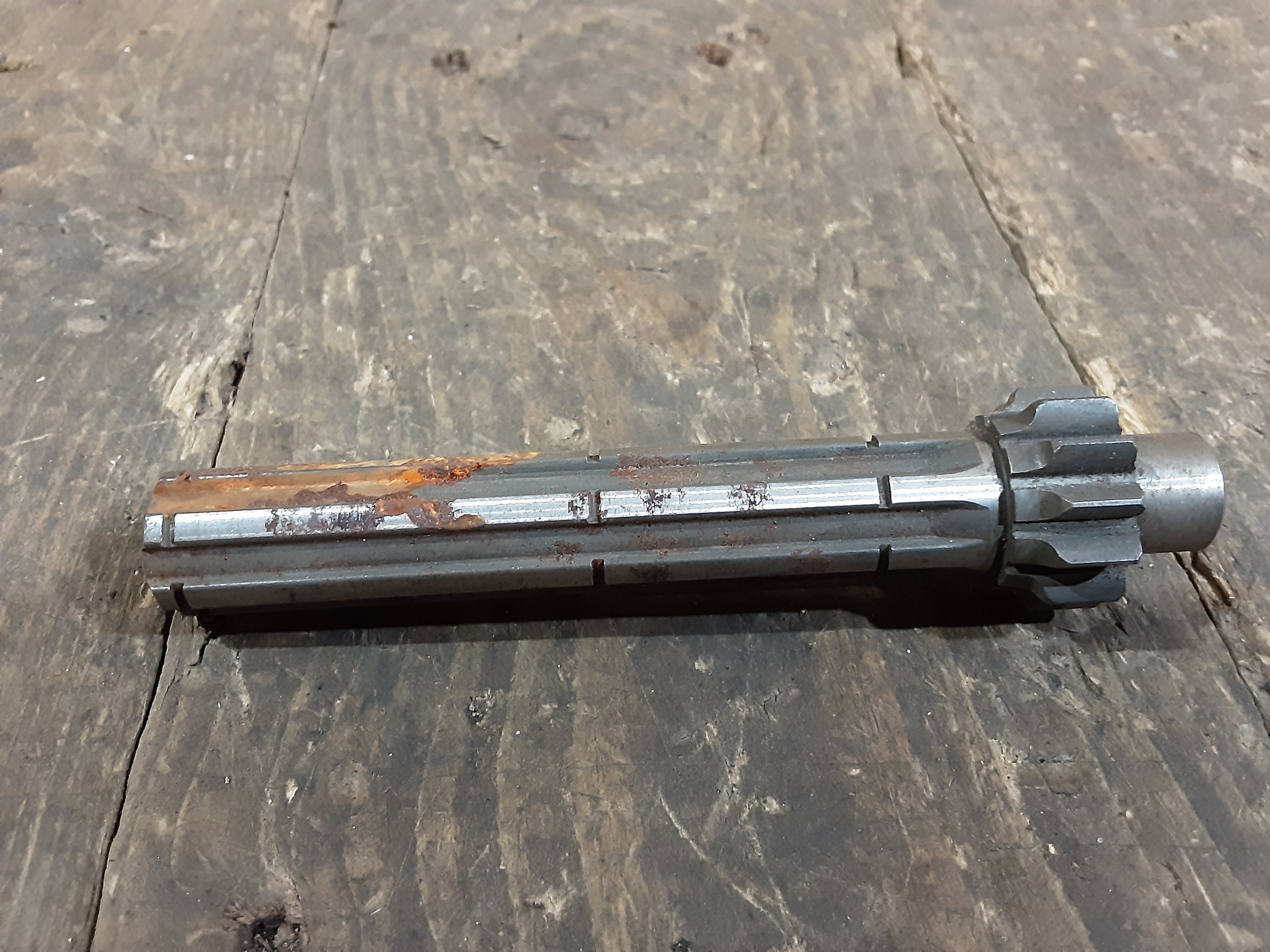 Honda S50 CL50 S75 ,MainShaft Transmission, Genuine NOS 23211-035-020