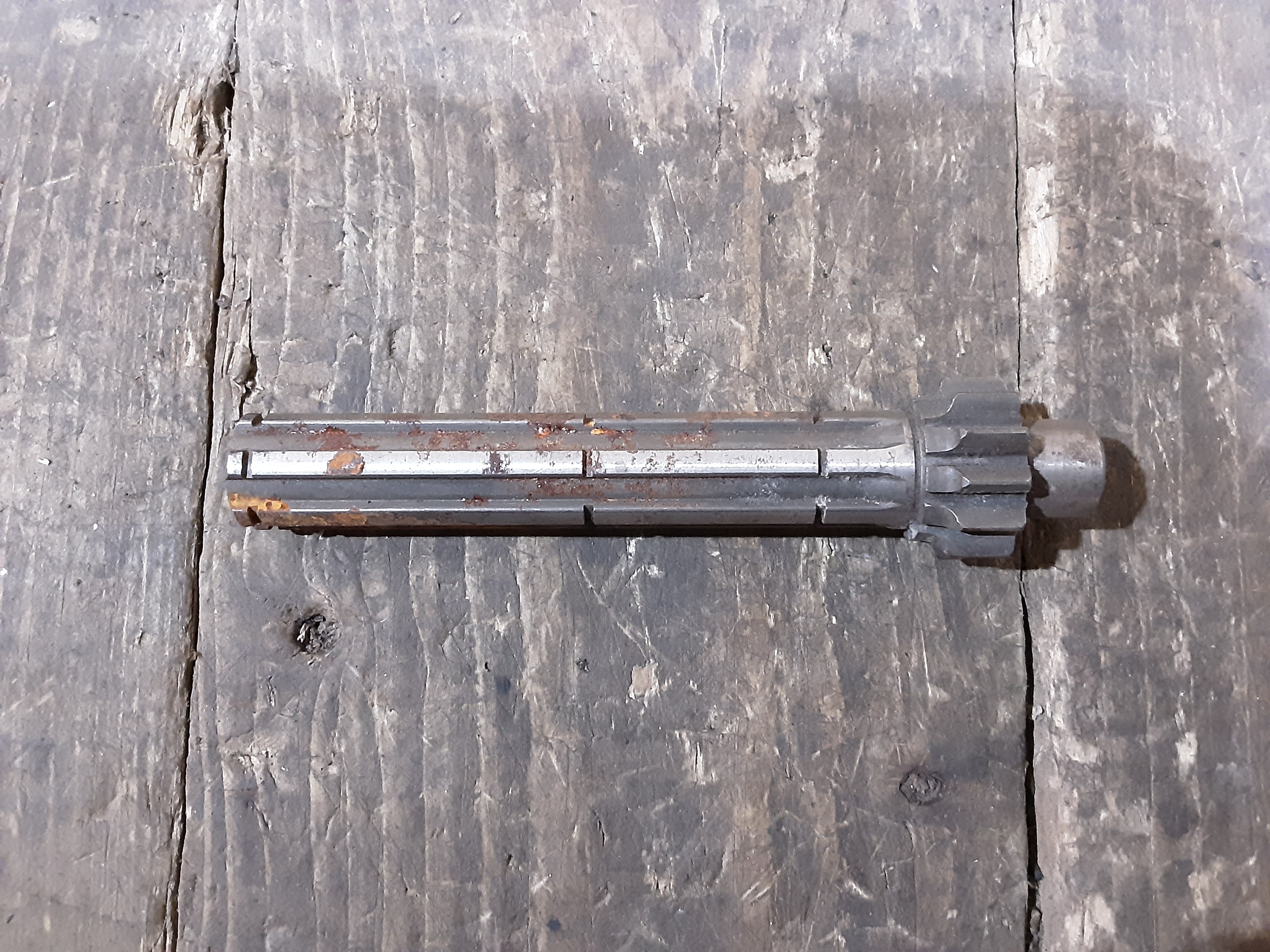 Honda S50 CL50 S75 ,MainShaft Transmission, Genuine NOS 23211-035-020