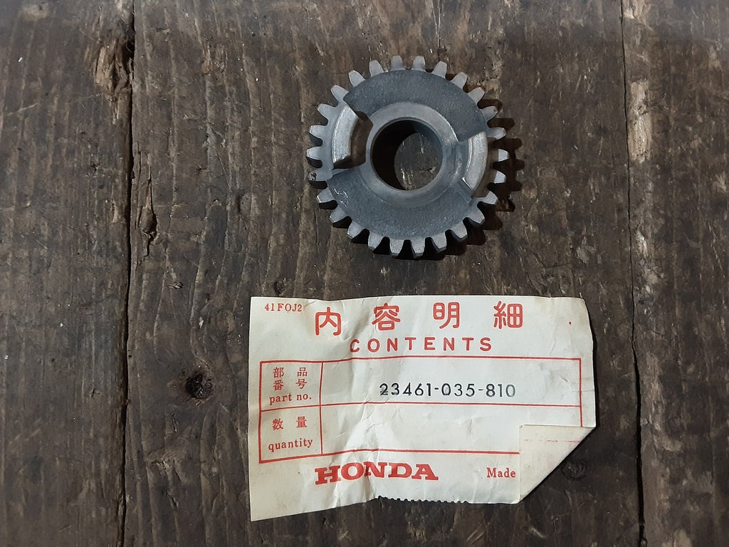 Honda S50 65 ,Drive Gear 3rd, Genuine NOS Honda Part Number 23461-035-810.