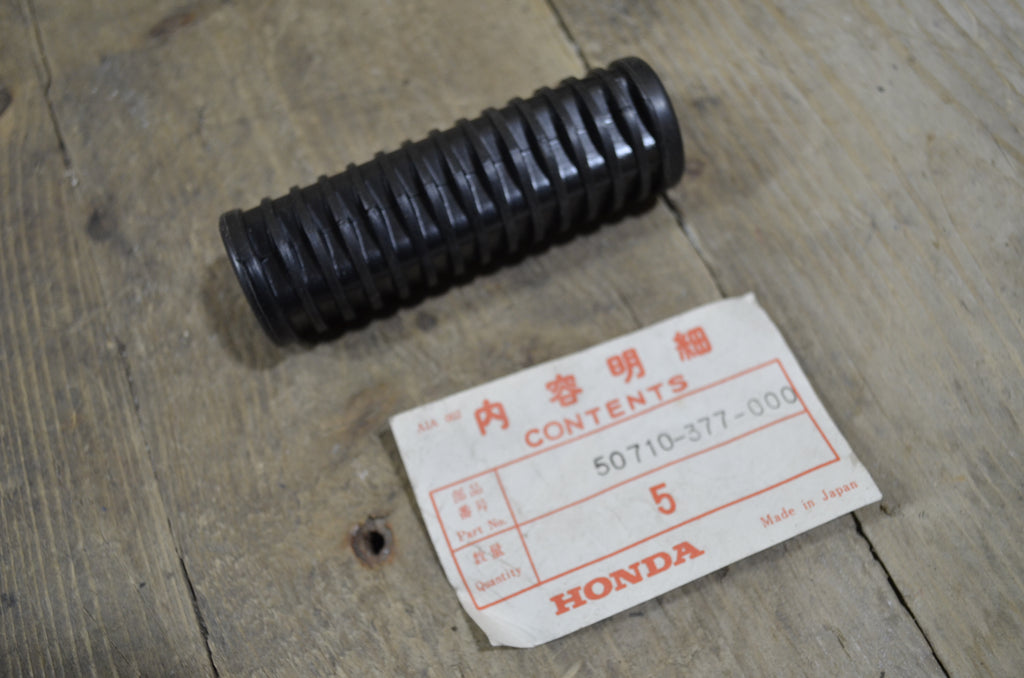 Honda C100CM C50 ,Pillion Rest Rubber, Genuine NOS Honda Part Number 50710-377-000