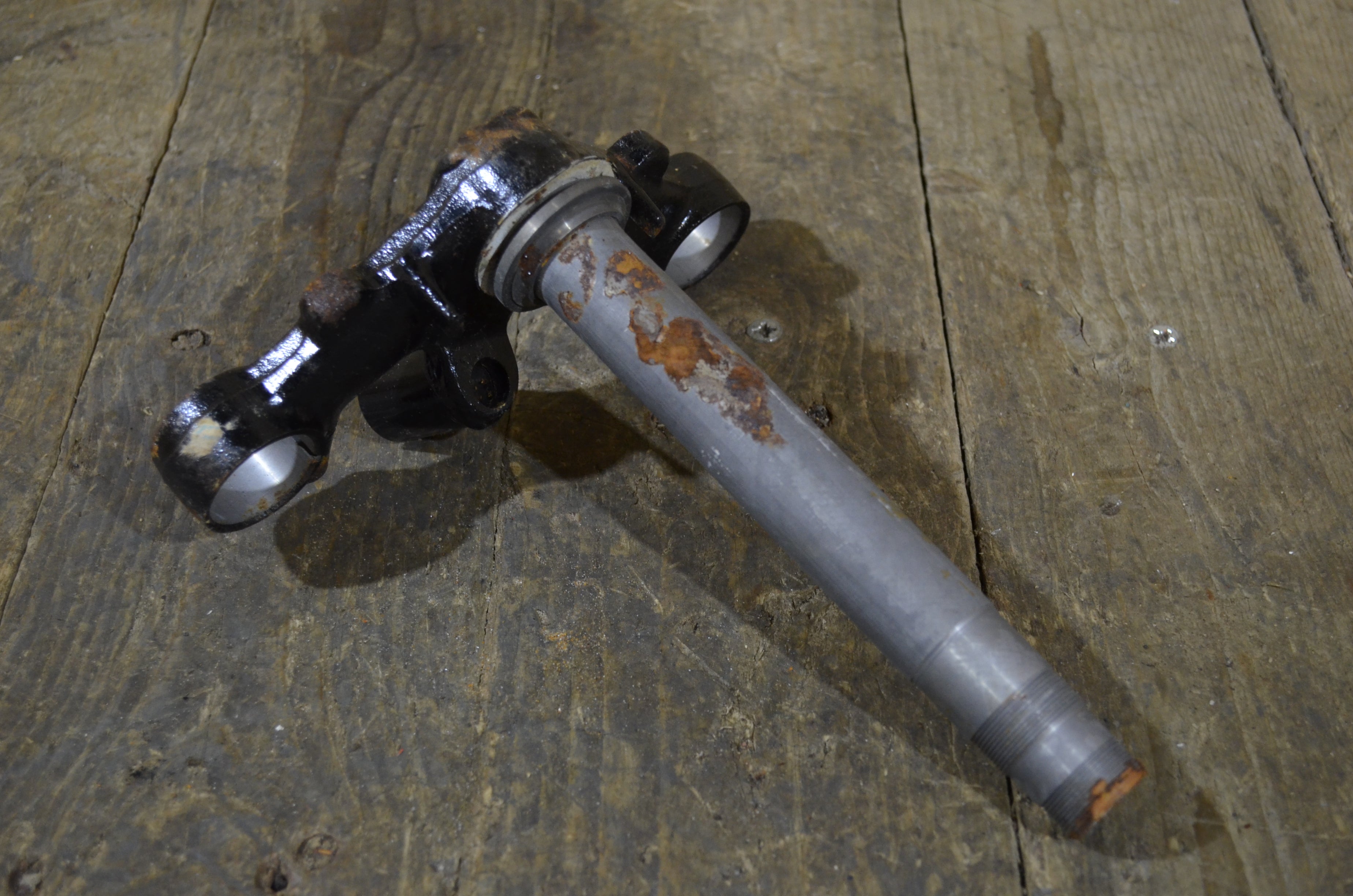 Honda CB125 CB200 ,Bottom Steering Stem, Genuine NOS Part Number 53200-338-000B