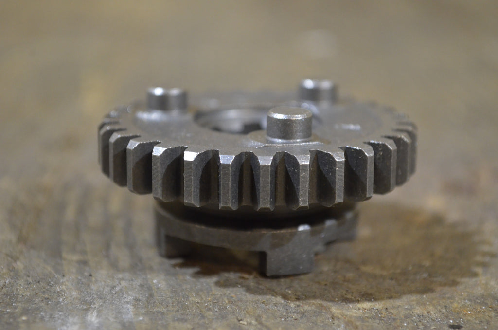 Honda S50 S65 ,Mainshaft Gear, Genuine NOS Honda Part Number 23441-035-810.