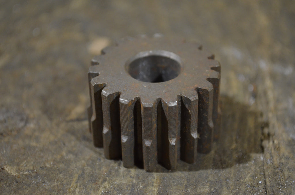 Honda C100 ,Kick Starter Pinion, Shop Spoiled NOS Honda Part Number 28211-001-020