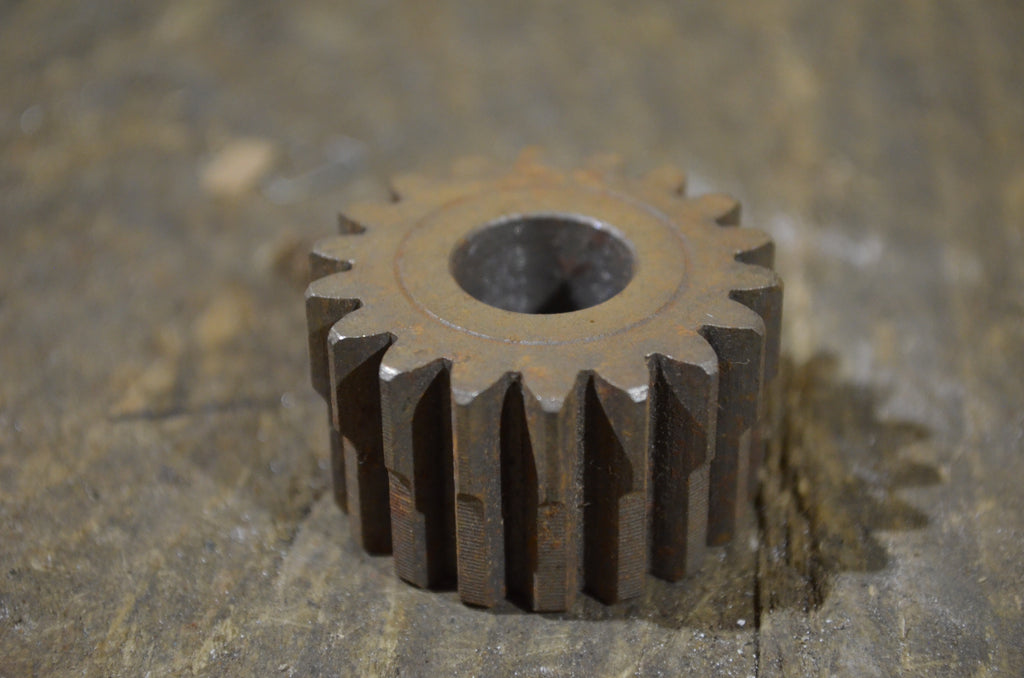 Honda C100 ,Kick Starter Pinion, Shop Spoiled NOS Honda Part Number 28211-001-020