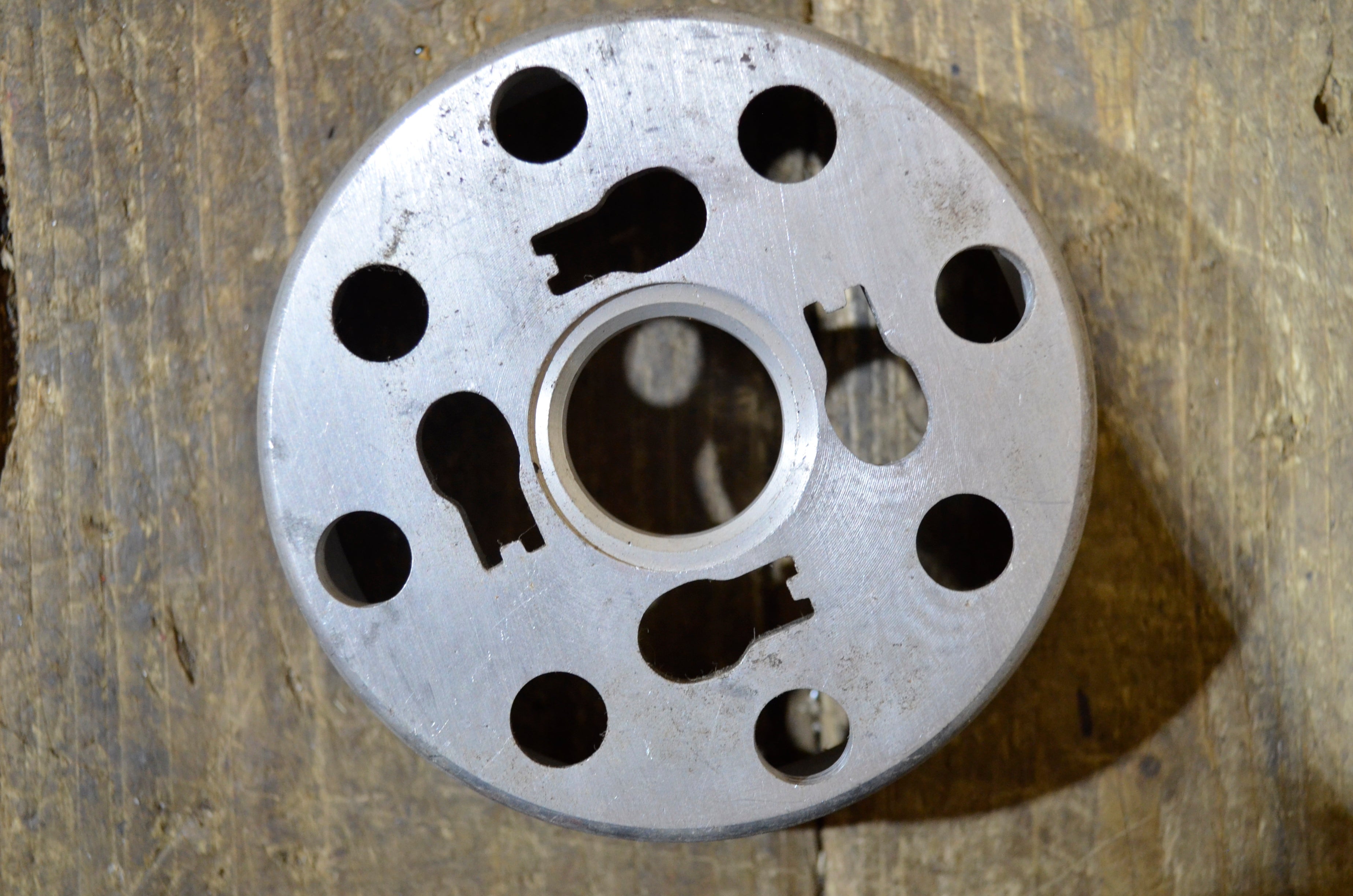 Honda C100 C310A CZ100, Outer Clutch, Good Used Condition 22100-001-080