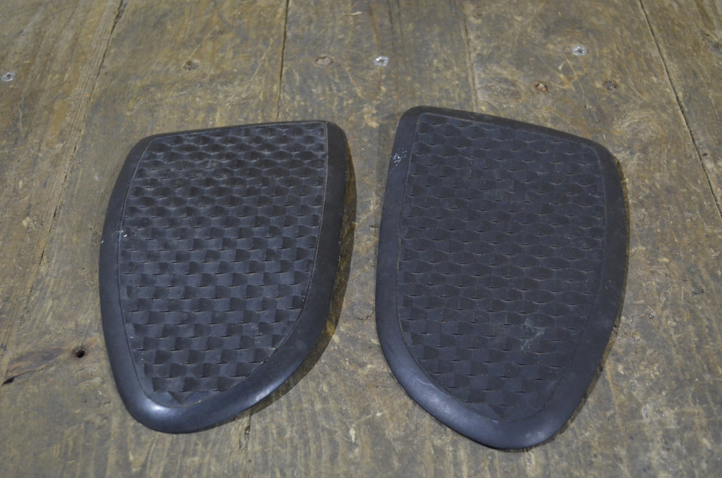 Suzuki ,Fuel Tank Knee Grips, Pair Genuine NOS