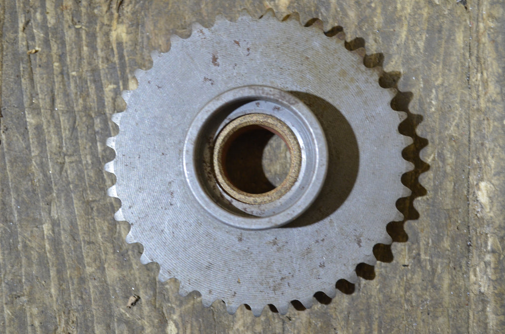 Honda C102 CA102 CD105 ,Starter Sprocket, Genuine NOS 28110-003-000