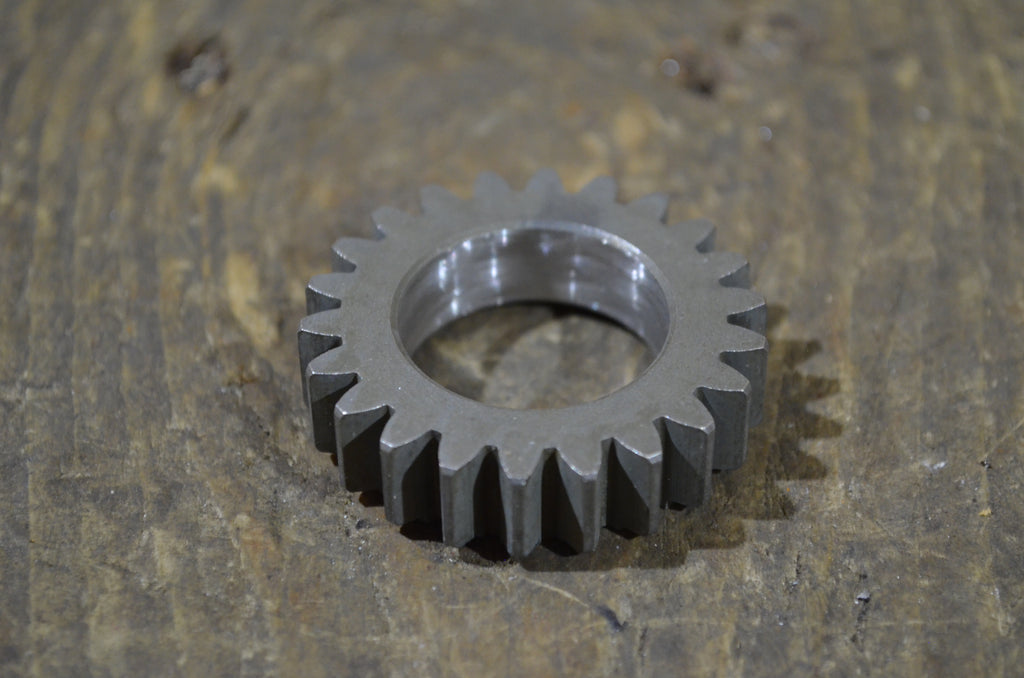 Honda C50 C50M C65 Z50M ,Kick Start Pinion, Genuine NOS Part Number 28211-040-010
