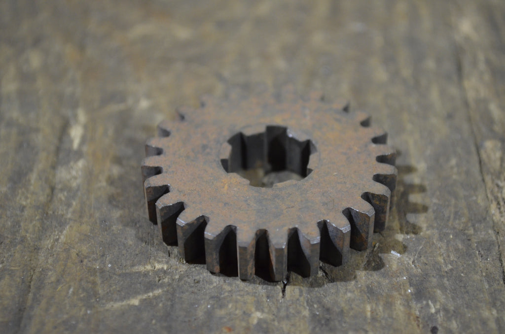 Honda CZ100  ,24T Gear Top, Genuine NOS Honda Part Number C1002312A