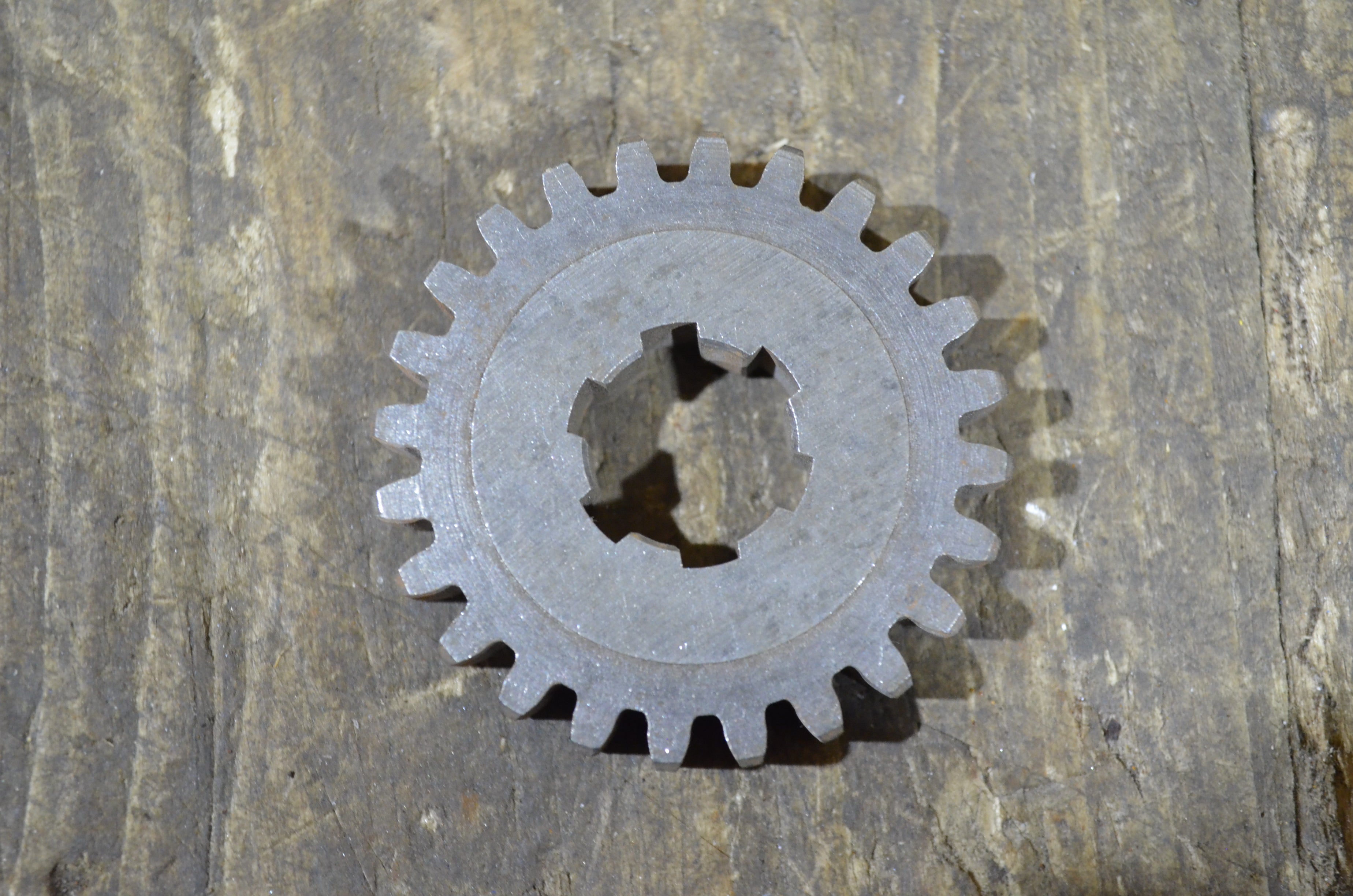 Honda CZ100  ,24T Gear Top, Genuine NOS Honda Part Number C1002312A