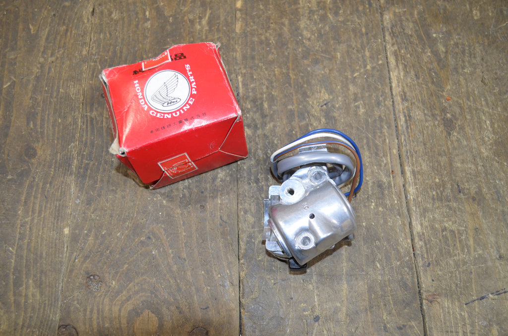 Honda CD125A ,Lighting Dimer Switch, Genuine NOS Honda Part Number 35300-242-621