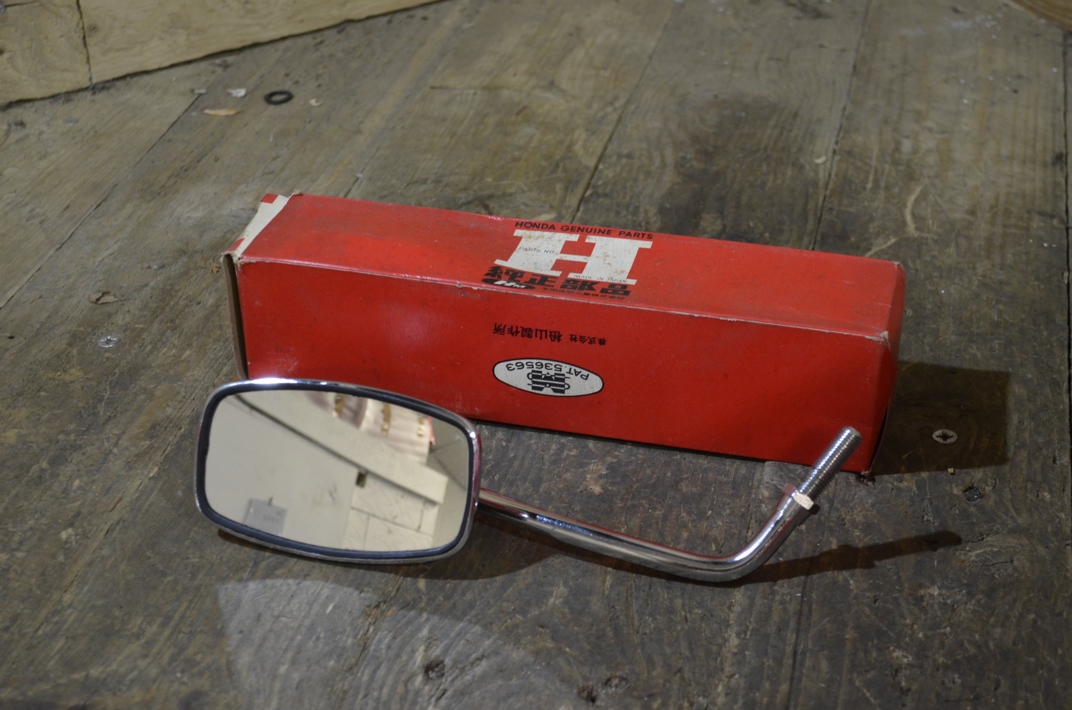 Honda C72 C77 C78 ,Right Side Mirror, Genuine NOS Honda Part Number C728916