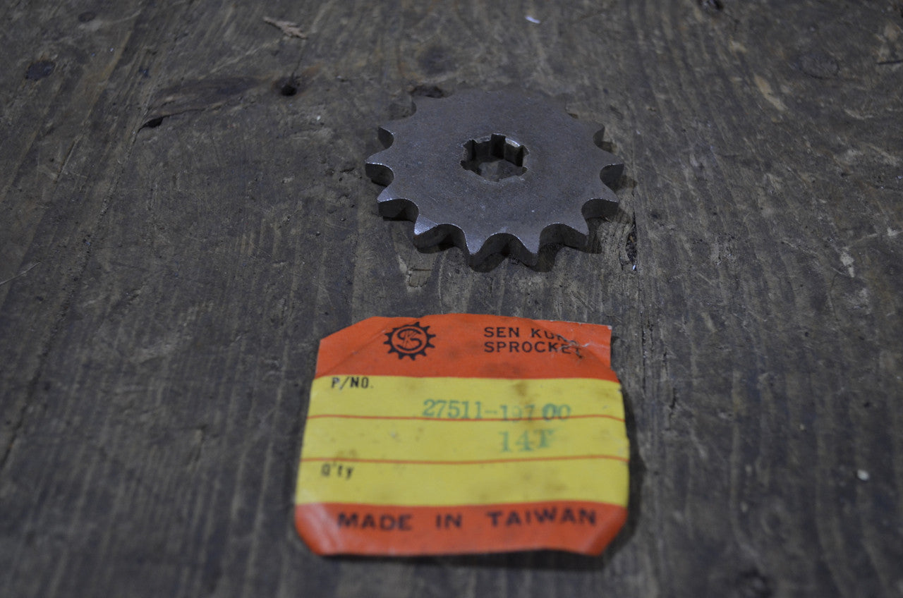 Suzuki AS50 F70 FR80 JR50R MT50 ,Engine Sprocket, NOS 27511-19700