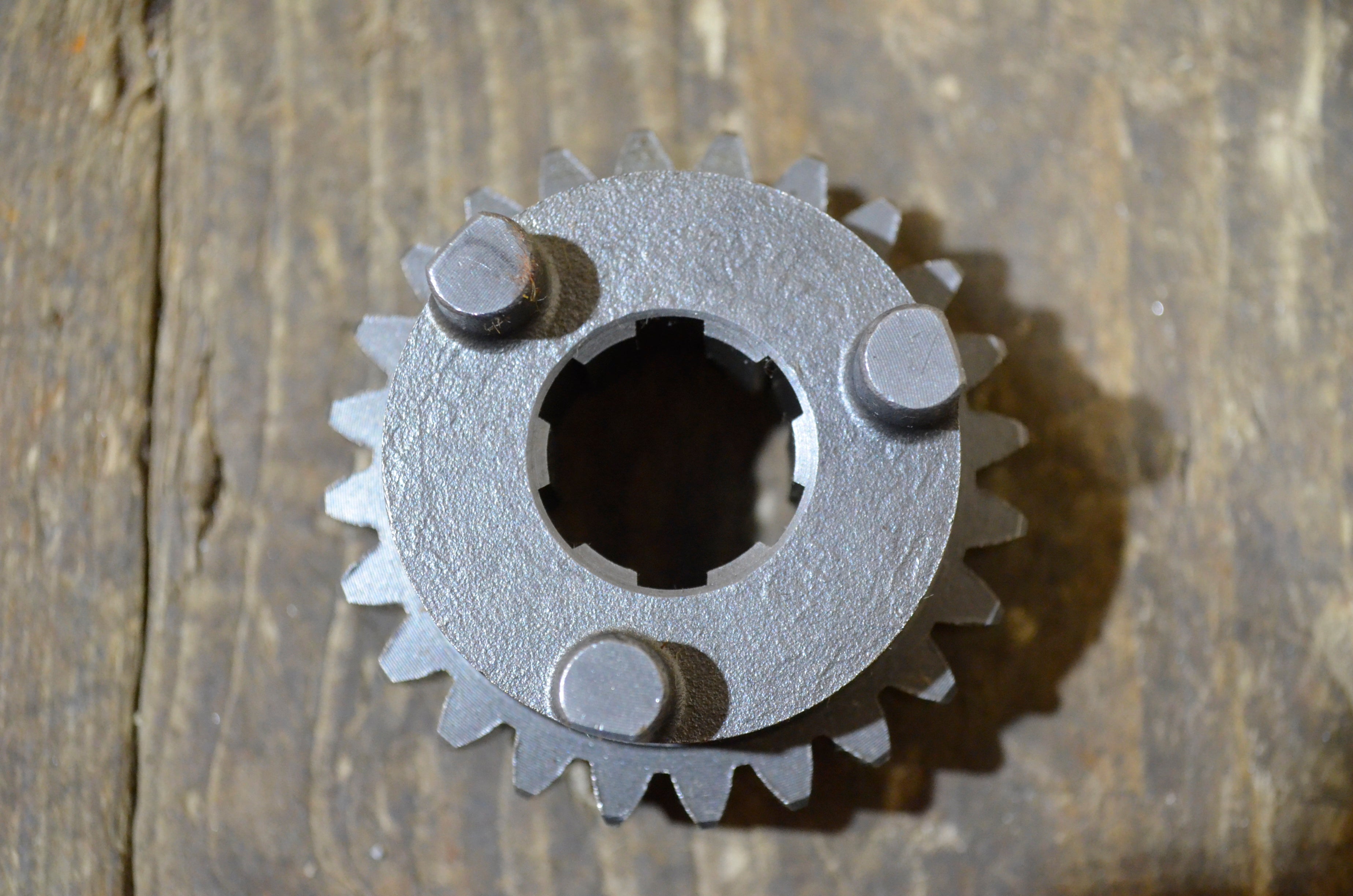 Honda CB/CL200 XL175 ,Countershaft 5th Gear, Genuine NOS Part Number 23491-354-000