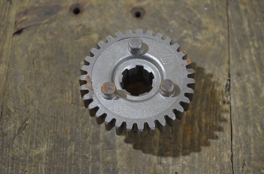 Honda ATC70 ,Countershaft 2nd Gear, Genuine NOS Honda Part Number 23441-086-000