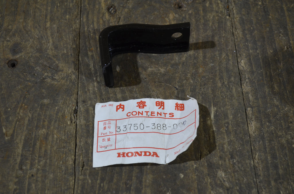 Honda CJ250T CJ360T ,Front Reflector Bracket, Genuine NOS Part Number 33750-388-000