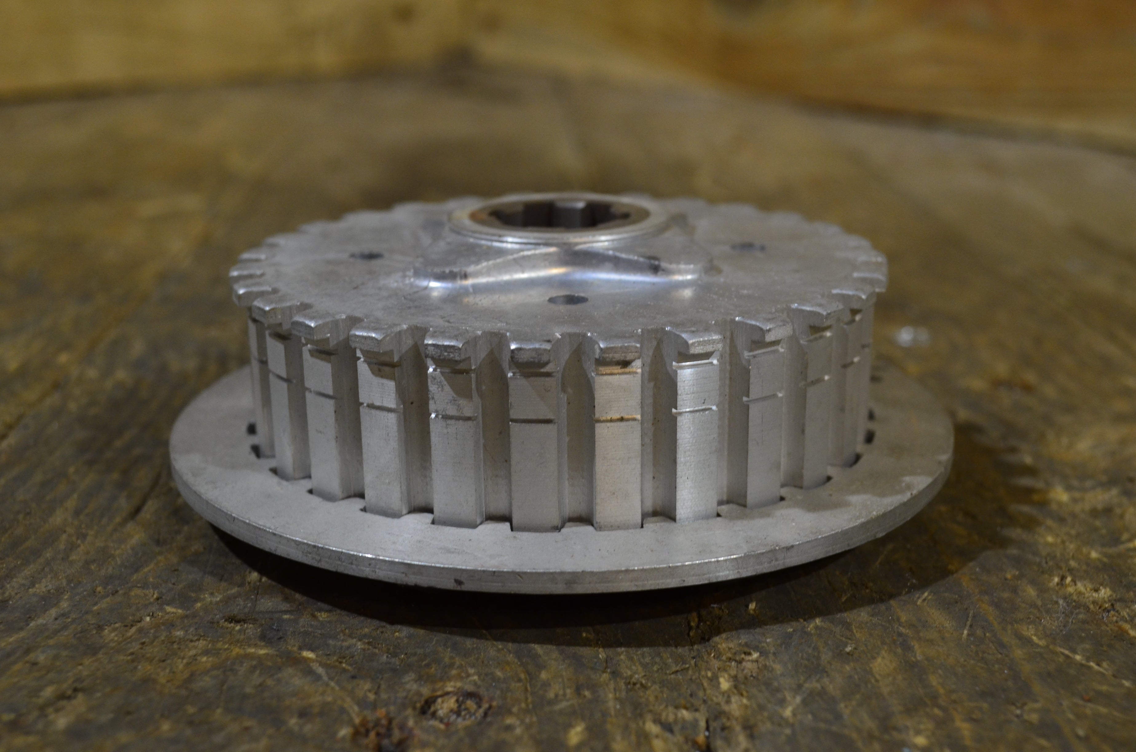 Honda C72 ,Clutch Center and Plate Clutch, NOS 22121-259-020 -22350-259-000