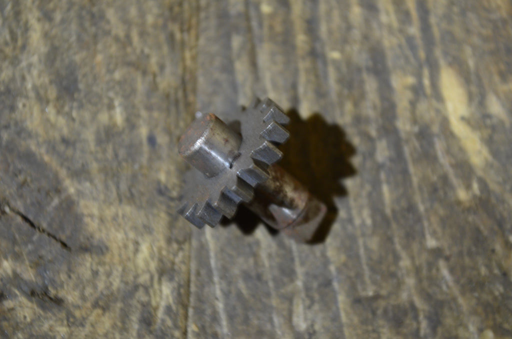Honda C90 CD90 CL90 CM91 CT90 Oil Pump Gear A NOS