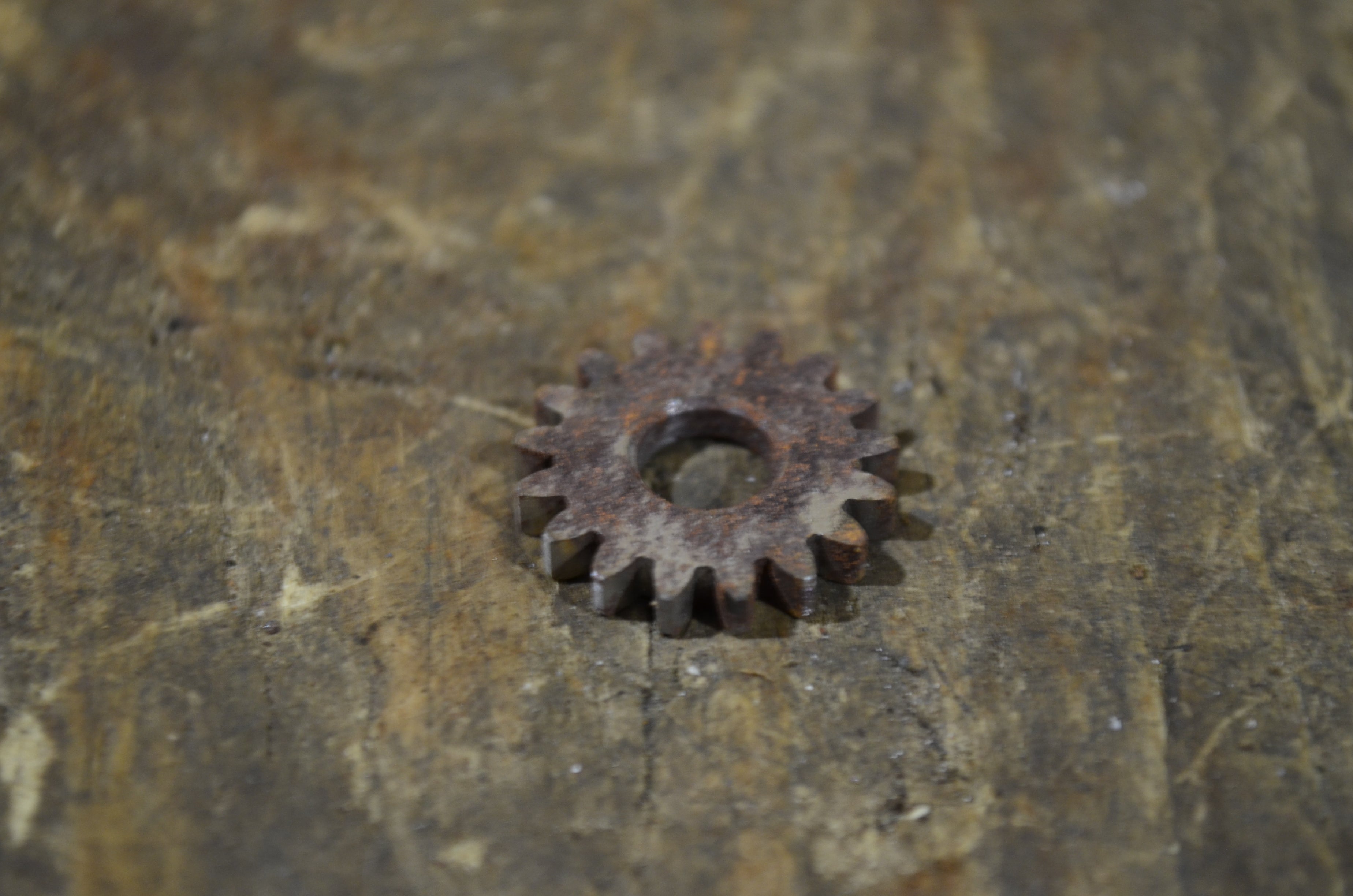 Honda C200 ,Oil Pump Gear, NOS Shop Spoiled Honda Part Number 15141-030-000