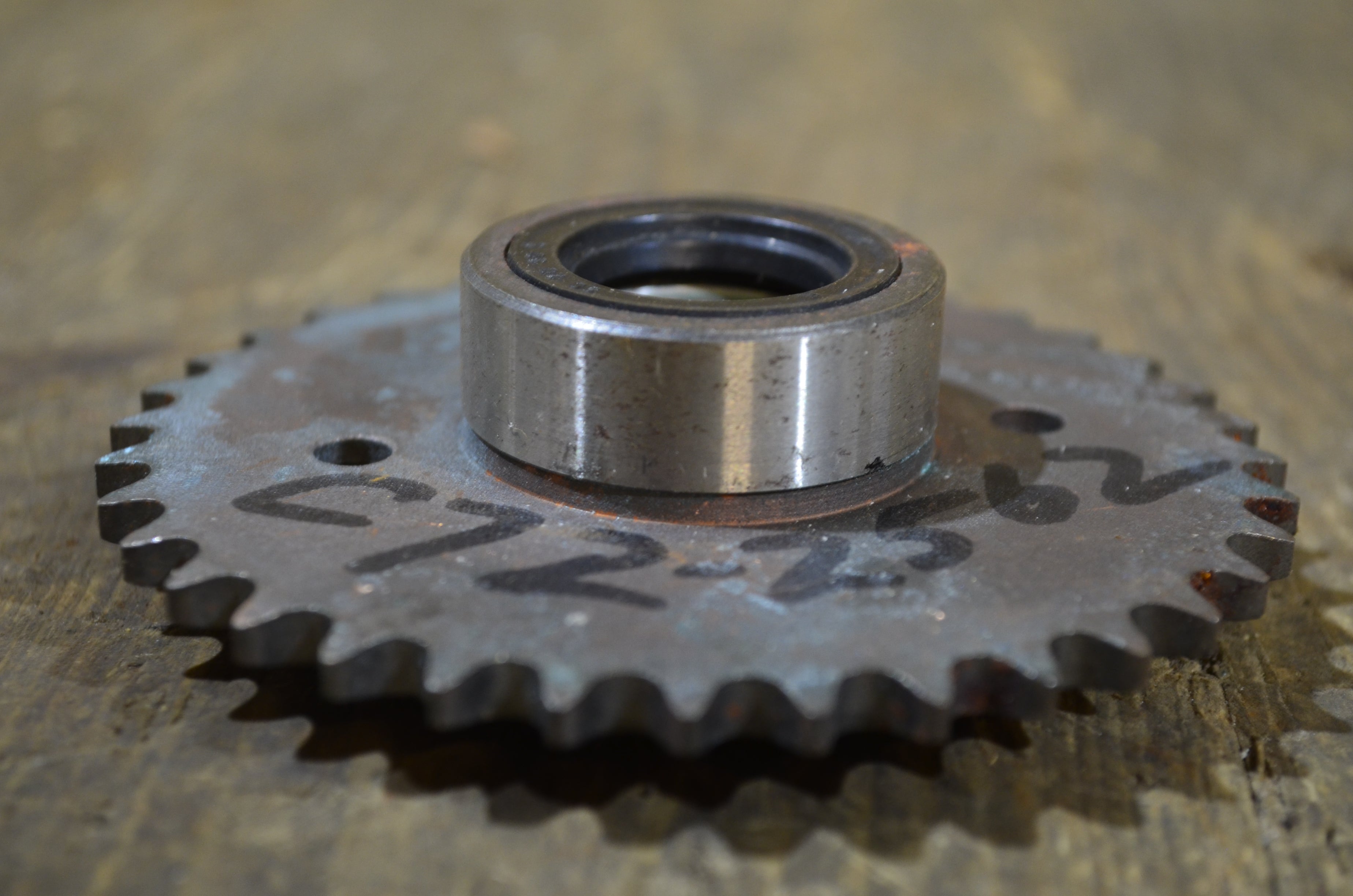 Honda C72 ,Starting Sprocket, Genuine NOS Honda Part Number C722562