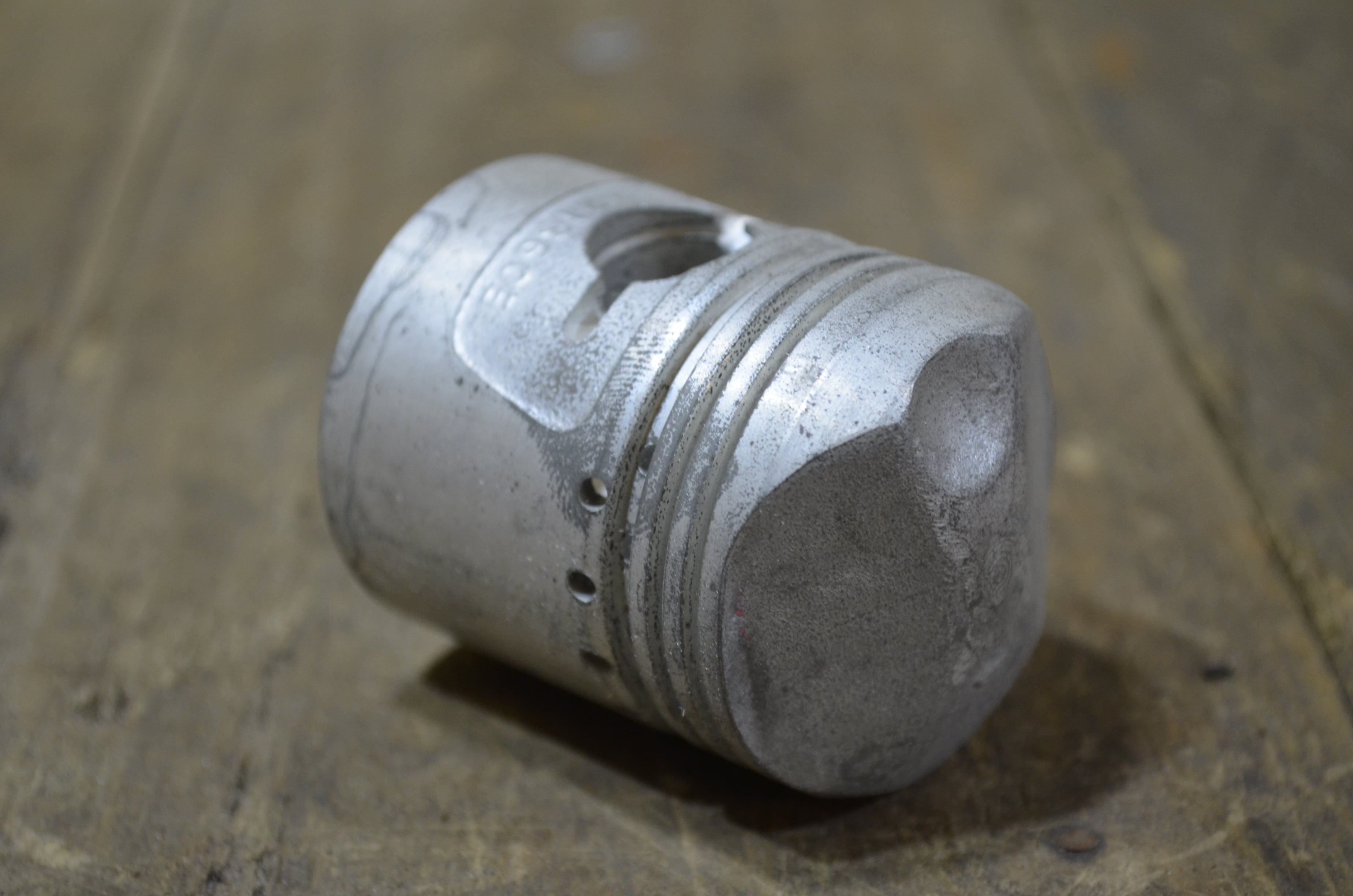 Honda CB92 ,Standard Size Right Piston, Genuine NOS Honda Part Number 13101-205-050