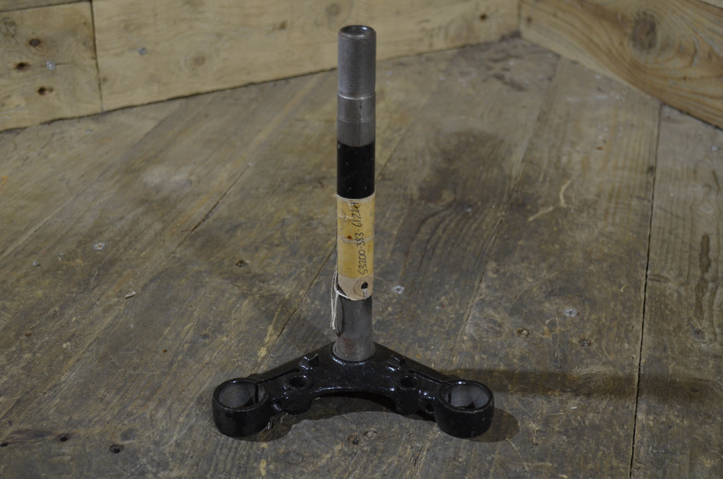 Honda CB125J ,Bottom Yoke Steering Stem, Used Condition Part Number 53200-383-612ZA