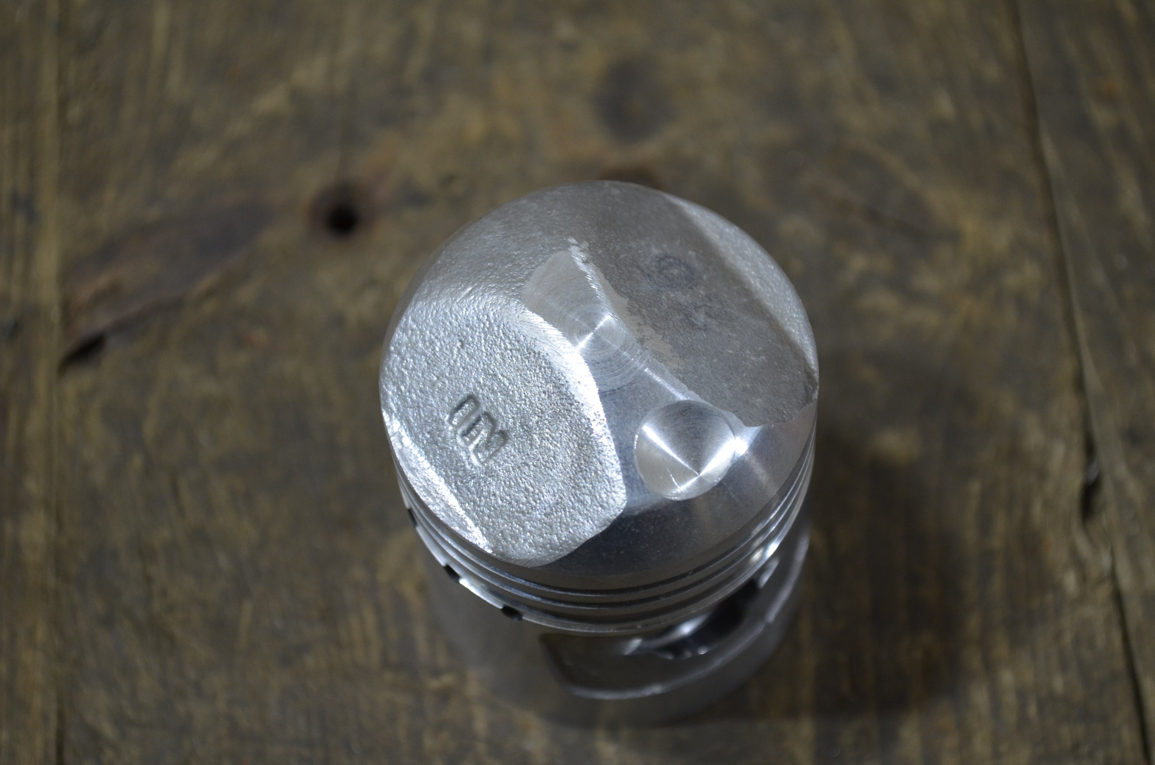 Honda ,CB92 Benly Piston 0.25, Genuine NOS 13102-205-040