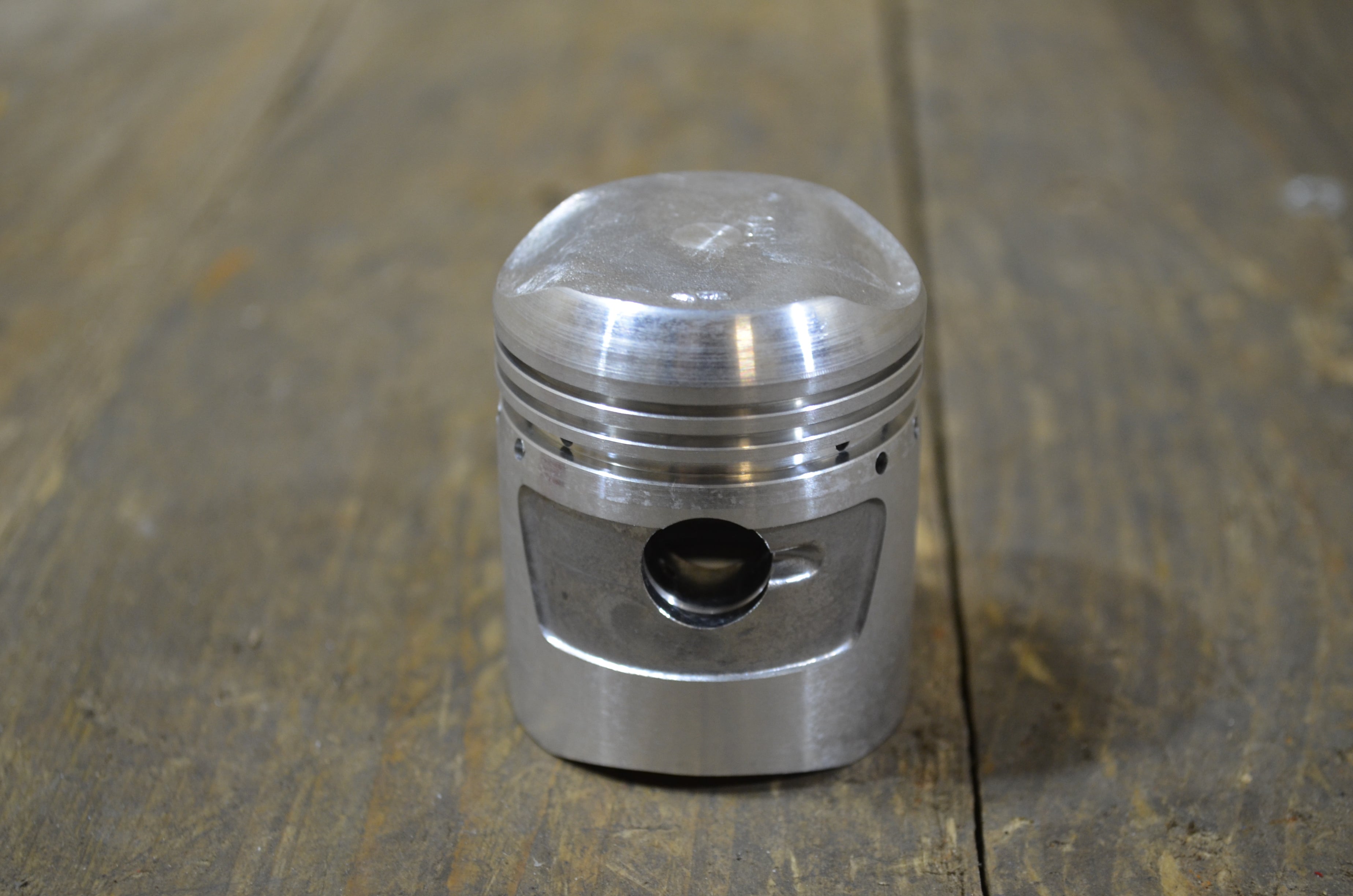 Honda CB CL SS125A ,Piston 1.00 Oversize, Genuine NOS Part Number 13105-240-000