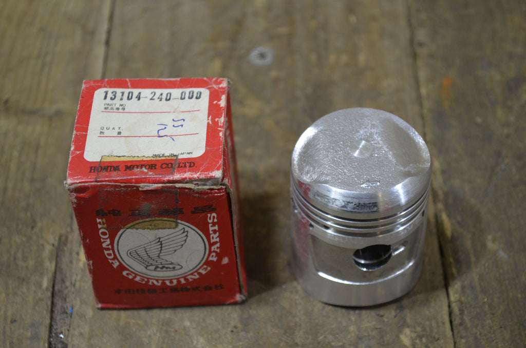 Honda CB CL SS125A ,Piston 0.75 Oversize, Genuine NOS Part Number 13104-240-000
