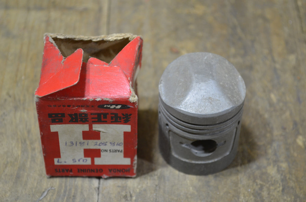 Honda CB92 Benly,STD Piston Genuine Race Kit Piston, NOS Part Number 13181-205-810