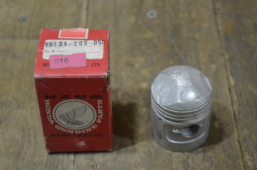 Honda CB92 Benly ,Piston, Genuine NOS Honda Part Number 13104-205-050