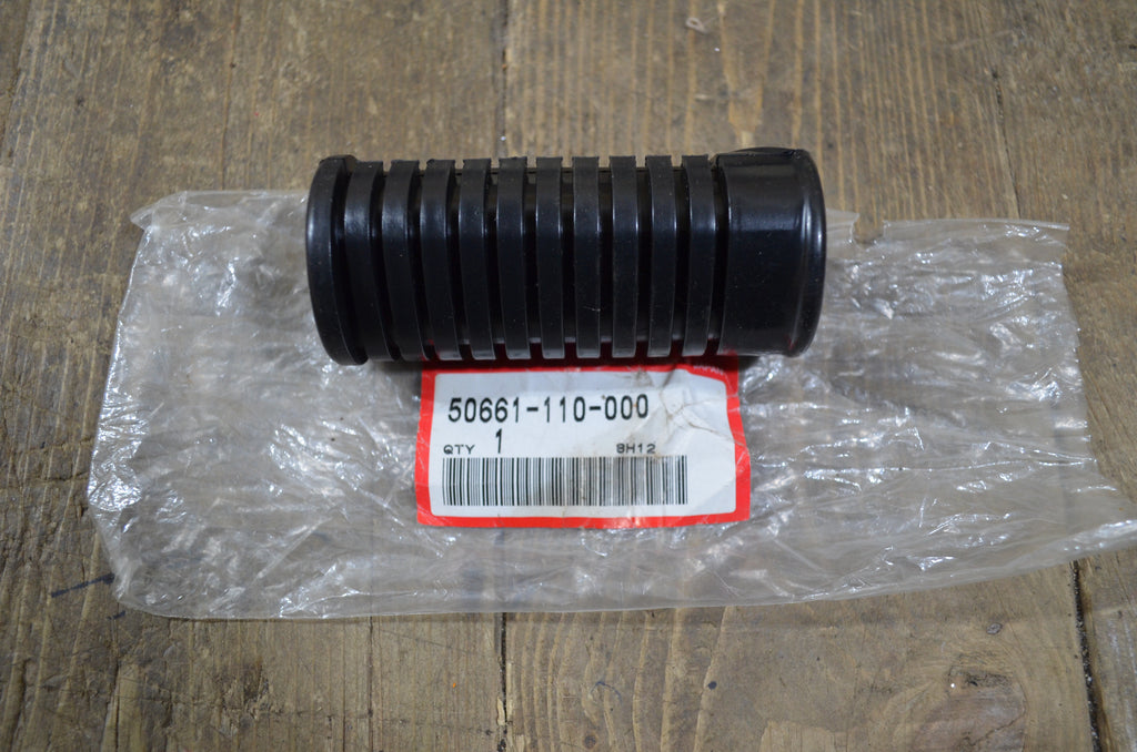 Honda CB100 K0-K2 ,Footrest Rubber, Genuine NOS Honda Part Number 50661-110-000