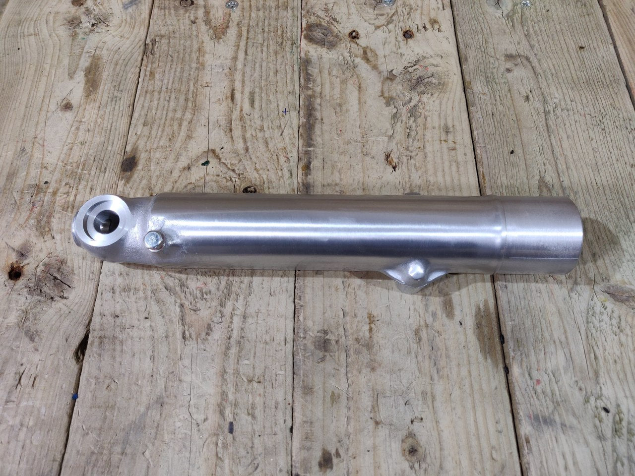 Honda CB125 CB175,Left Front Fork Leg, Genuine NOS Part Number 51520-336-000