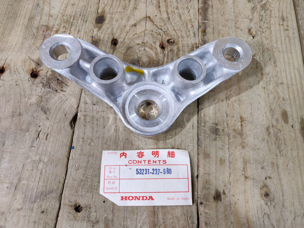 Honda CD175 CA175 ,Steering Top Yoke, Honda Part Number 53231-237-680