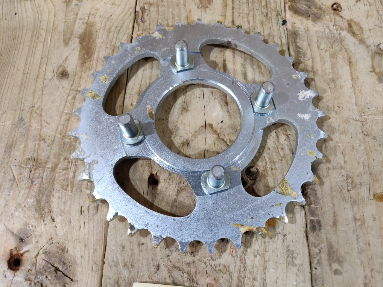 Honda CB175K6 ,Genuine Rear Sprocket 33T, NOS Honda Part Number 41200-342-010