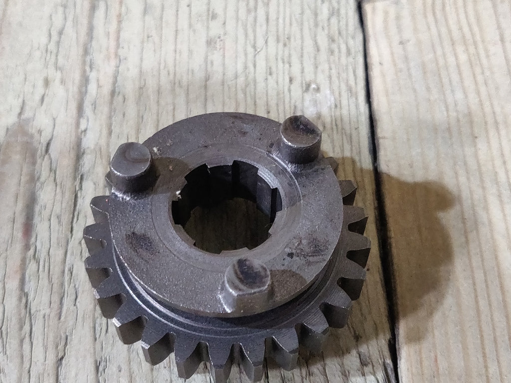 Honda CB175 ,5th Gear 25T, NOS Genuine Honda Part Number 23491-235-020