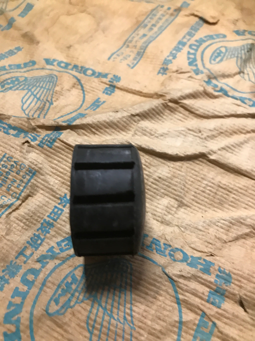Honda CB125S CB125T CB223S CB250 ,Fuel Tank Cushion, NOS Part Number 17611-286-000