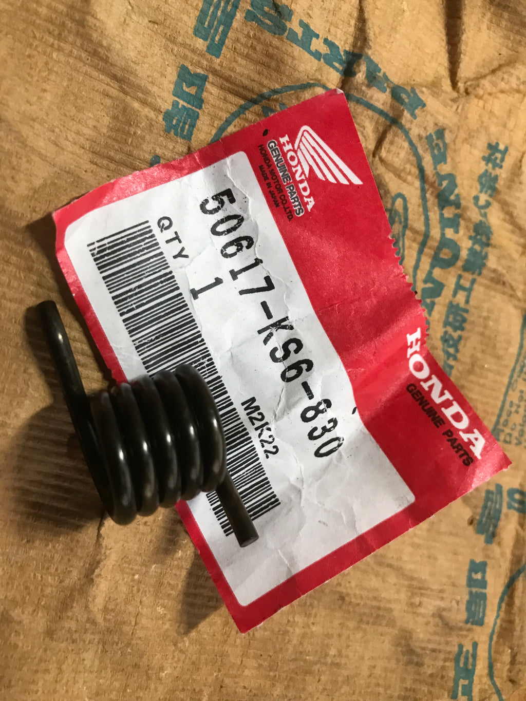 Honda CR125R,Footrest Return Spring, Genuine NOS Part Number 50617-KS6-830