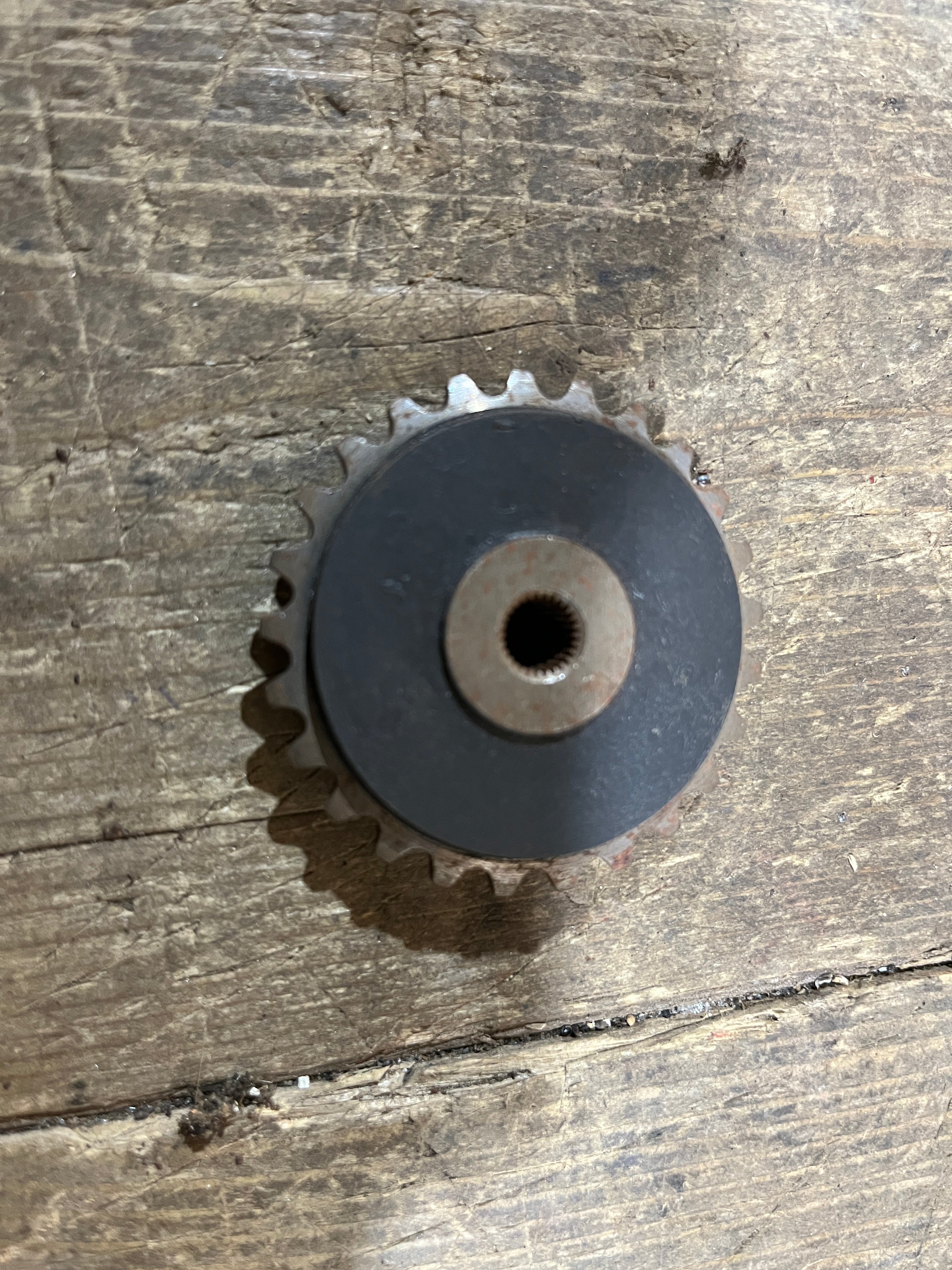 Honda S50 S65 C65 ,Cam Chain Guide Sprocket, Genuine NOS Part Number 14670-035-010
