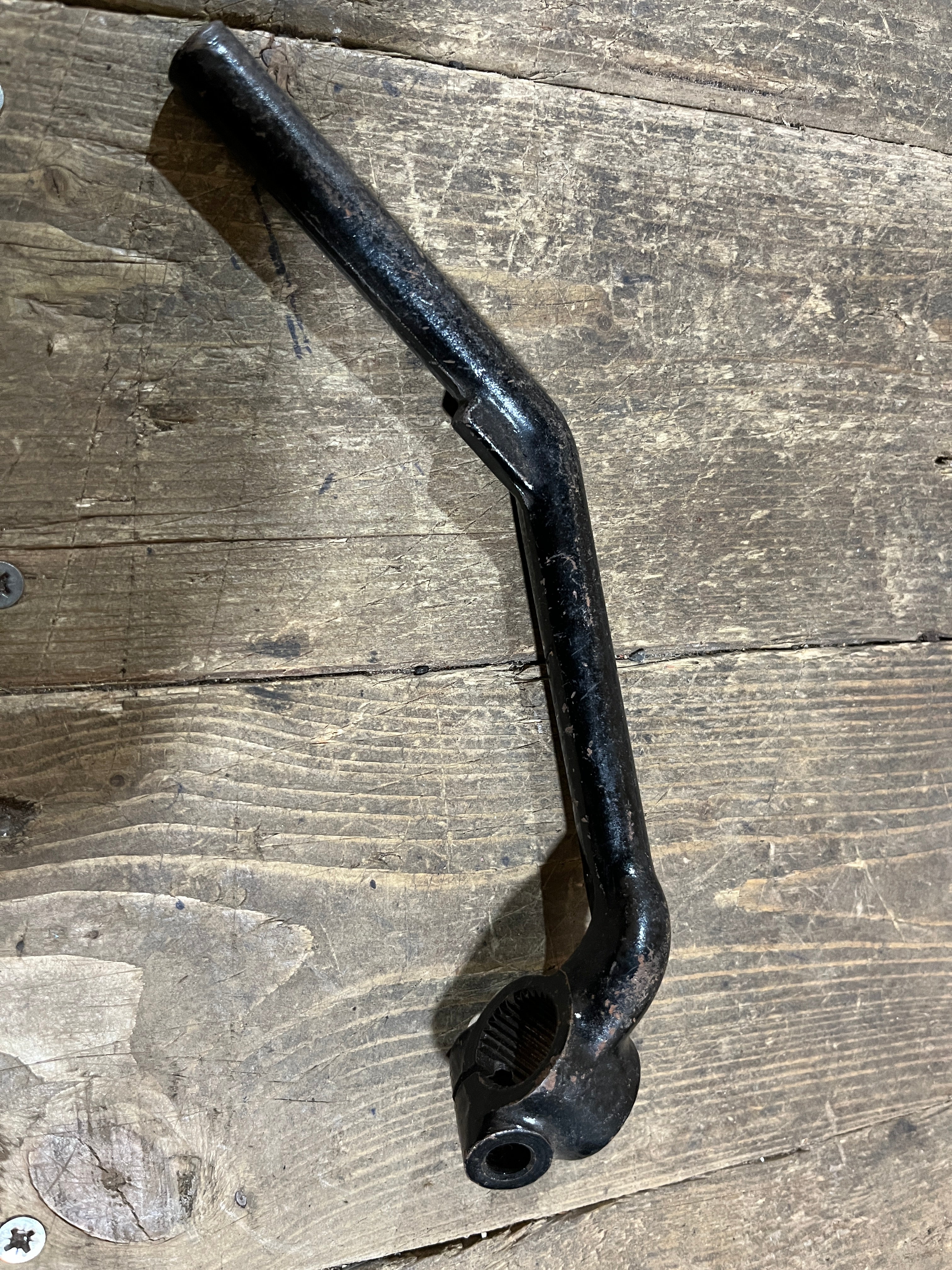 Honda C72 C77 C78 ,Right Side Foot Bar, Genuine NOS Part Number 50630-259-010B