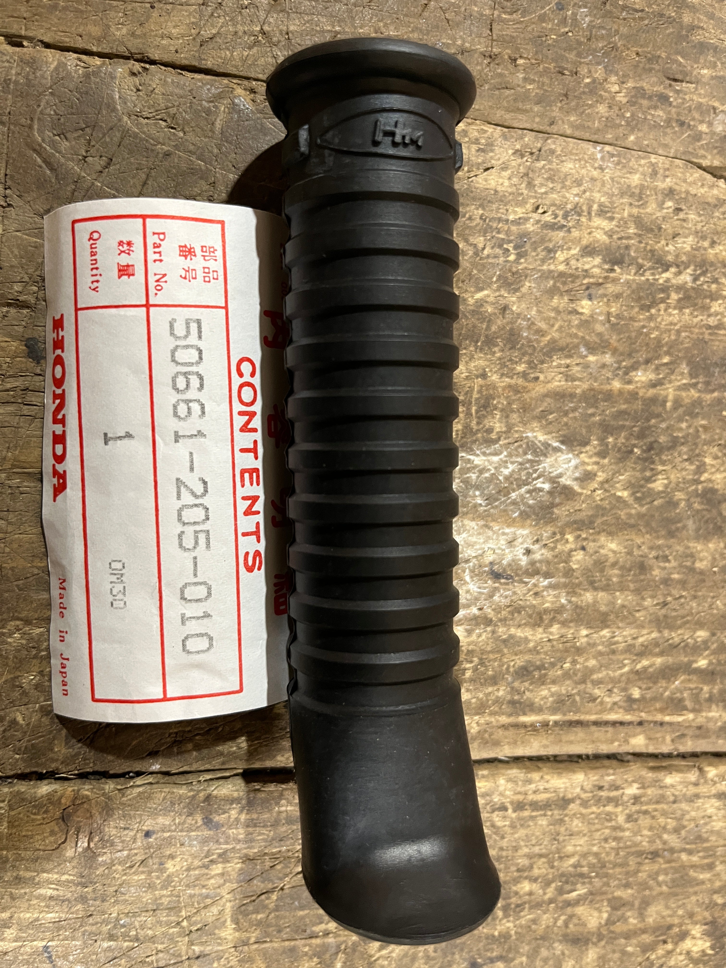Honda CB92 CB95 ,Footrest Rubber, Genuine NOS Honda Part Number 50661-205-010