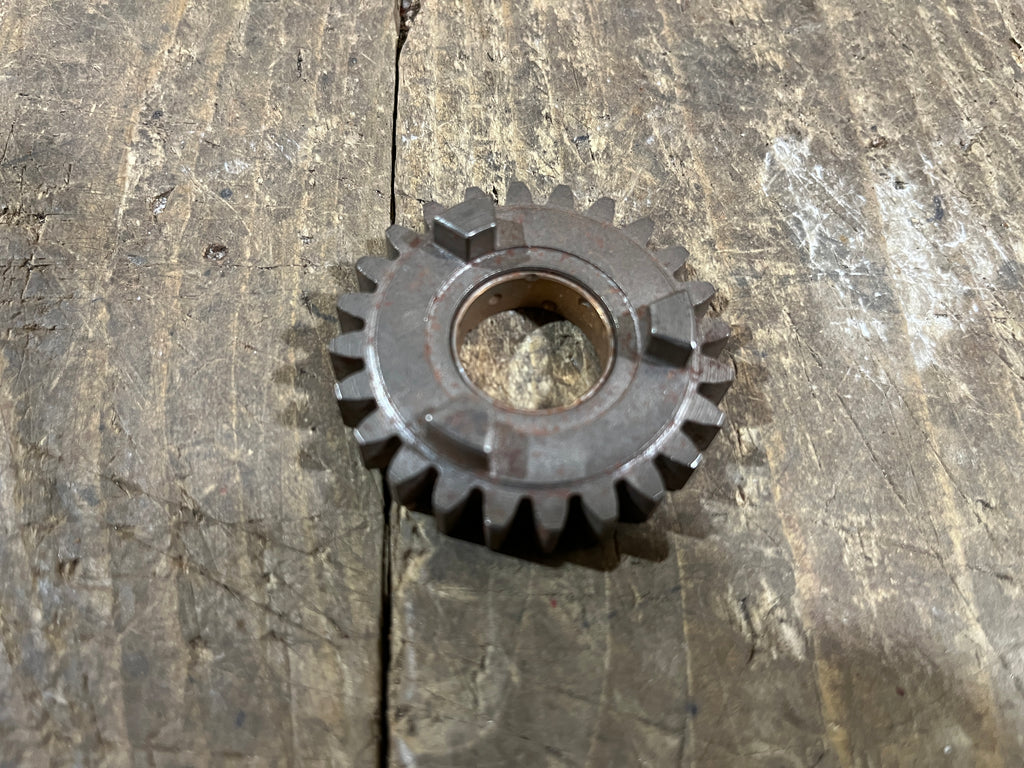 Honda CB92 CB95 ,2nd Gear 24T, Genuine NOS Honda Part Number 23460-205-000
